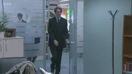 Screenshot: Oh, sorry darling I've got to go.