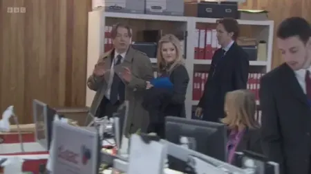 Screenshot: I need a thoughtful, very personal present for Tina. Any ideas?