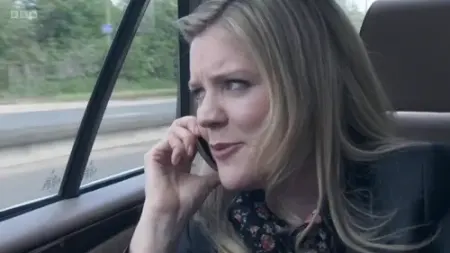 Screenshot: not to big up any jihad sites either or give out the PM's email address?