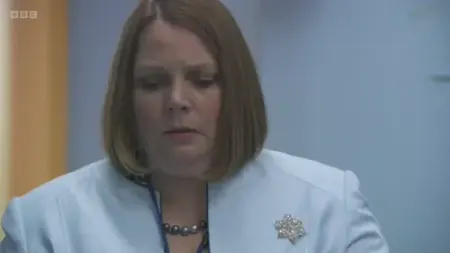 Screenshot: Oh, she's hung up. Ever the charmless minor royal.