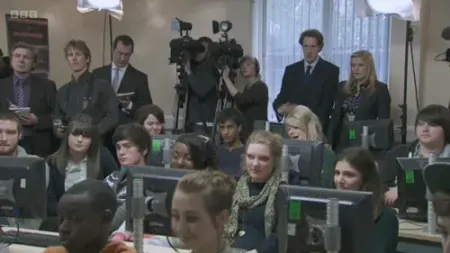 Screenshot: Sorry, why can't you just answer him now? Charlotte.