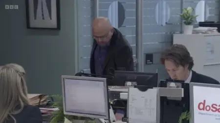 Screenshot: They're still down at the centre.