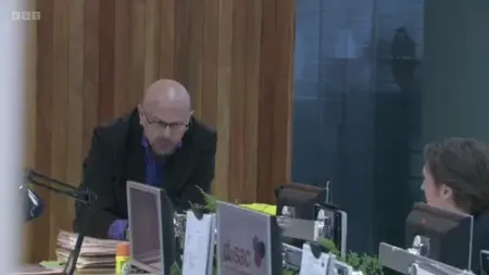 Screenshot: I thought while they were dovetailing we might chat the chit.