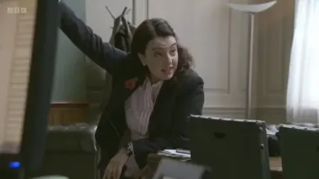 Screenshot: Right. OK? Off you go.