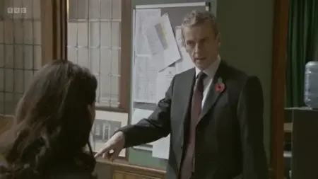 Screenshot: She should be taking the PM's lunch money and using his arse as a fruit machine,