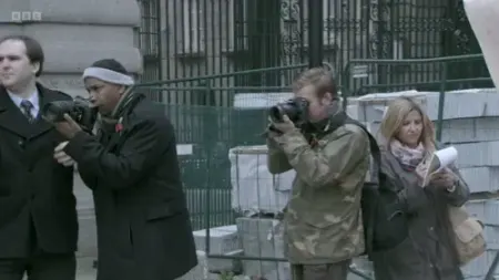 Screenshot: Any comment on Dan Miller's article? No comment, be gracious, smile, look good. No questions.