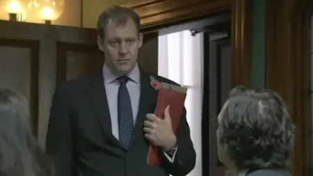 Screenshot: when she has to take the stairs if the lift's bust.