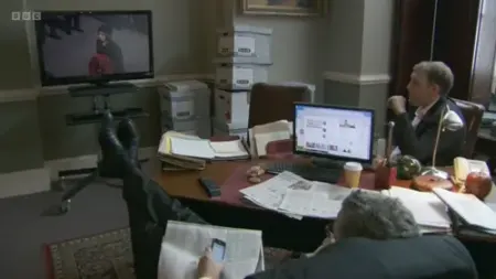 Screenshot: You're right, she can't fucking walk.