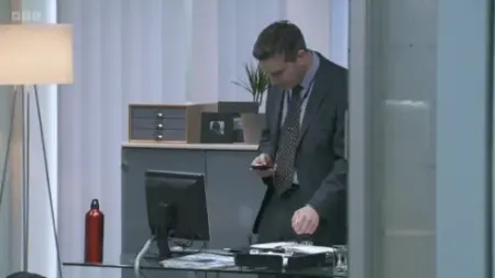 Screenshot: Oh, hang on. I've got to go.