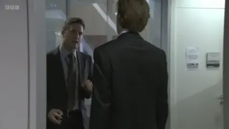 Screenshot: I think the dancing's on in a minute.