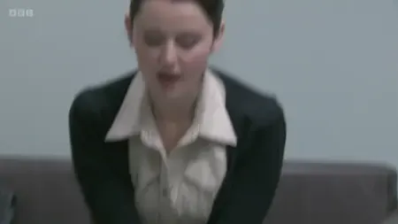 Screenshot: Sisters who want to set up a pop-up bakers in a disused travel agents.