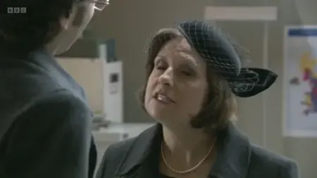 Screenshot: Does this look like a bat? No. I should challenge her? Not necessary.