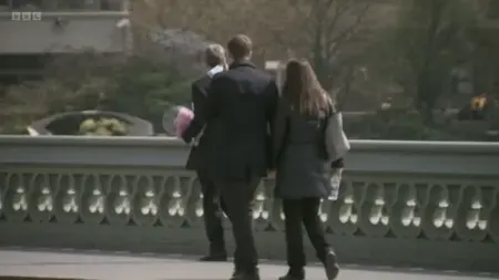 Screenshot: Sam, Hi, listen, can you do me a favour?