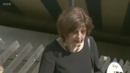 Screenshot: I hope they sprout out of her abdomen and fucking choke her.