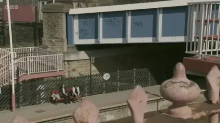 Screenshot: Do you want a bit of lippy or something?