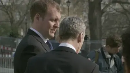 Screenshot: Sweet. Suzy, can I get some powder?