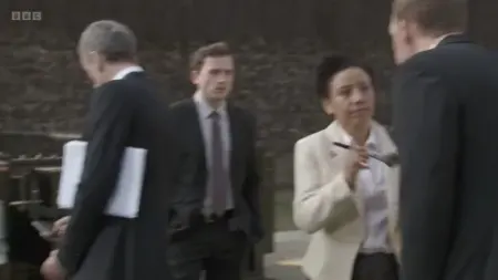 Screenshot: Oh, Glenn, my trusty crusty. I've just had my boney buttocks saved.