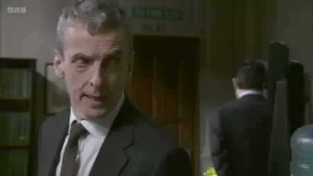 Screenshot: She gets into the lobby and the canteen. And that's it.