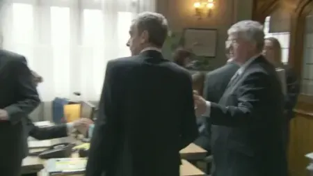 Screenshot: Oh, here she comes. Yes, hello.