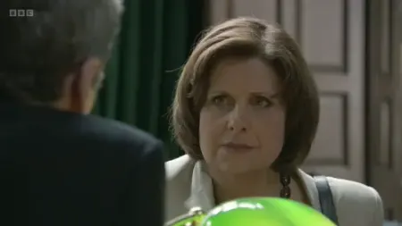 Screenshot: So now, please, just fuck off back to your home, you headless frump,