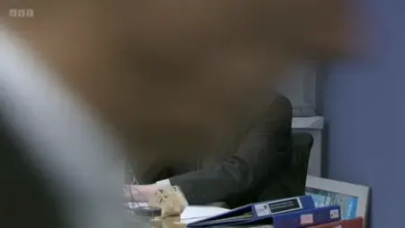 Screenshot: and the fucking pigeons are circling.