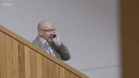 Screenshot: No, no. Do you really think he's going to invite everyone into