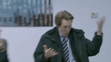 Screenshot: What's his inside leg measurements?