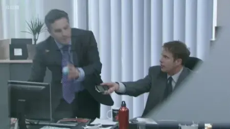 Screenshot: Because he's only supposed to send the fucking top part of it!