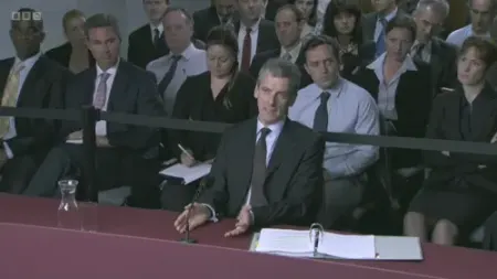 Screenshot: the newspapers would just be full of long-lense bikini shots,