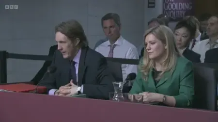 Screenshot: We're more like... Er, well, not the queens.