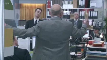 Screenshot: Mary Drake is in the building, she's on her way up.