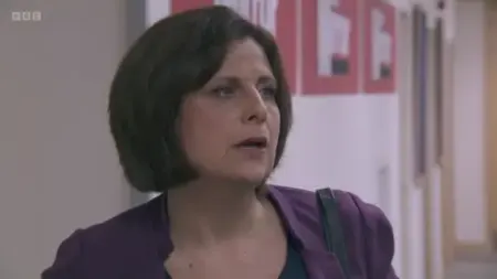 Screenshot: Right. I will go, because I'm choosing to go in,