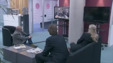 Screenshot: '..standing down as senior communications officer to my party...'